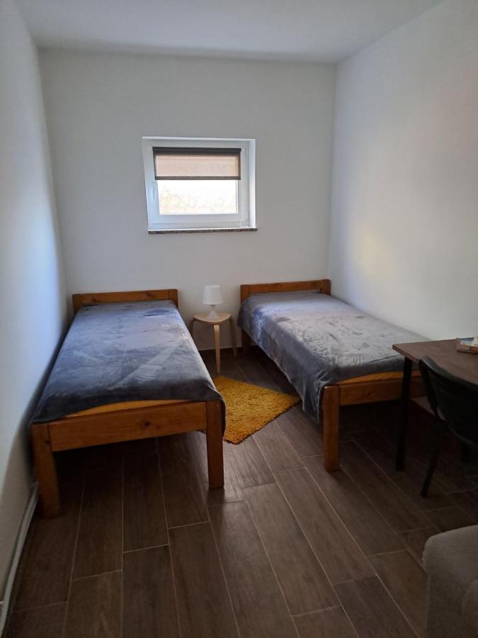 Sara1 Apartman Bród Kültér fotó