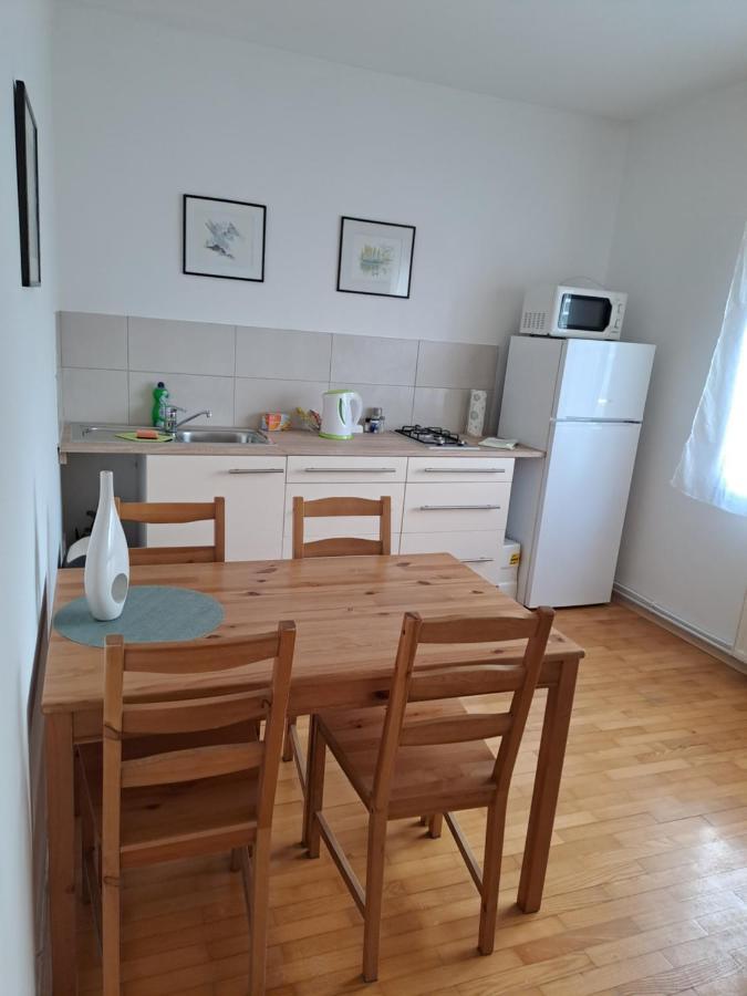 Sara1 Apartman Bród Kültér fotó