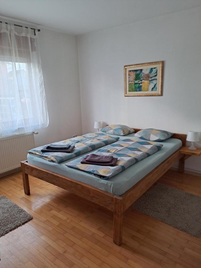 Sara1 Apartman Bród Kültér fotó