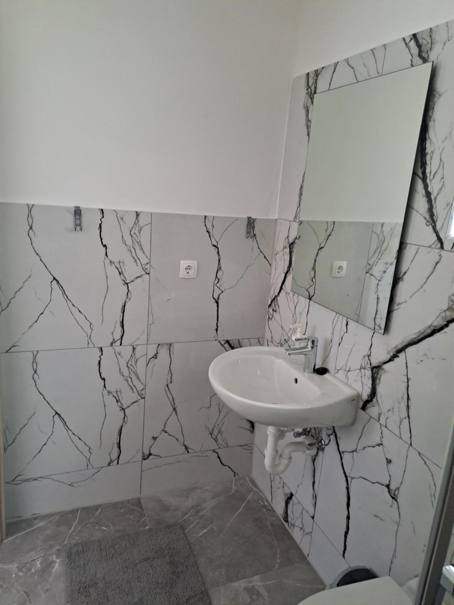 Sara1 Apartman Bród Kültér fotó