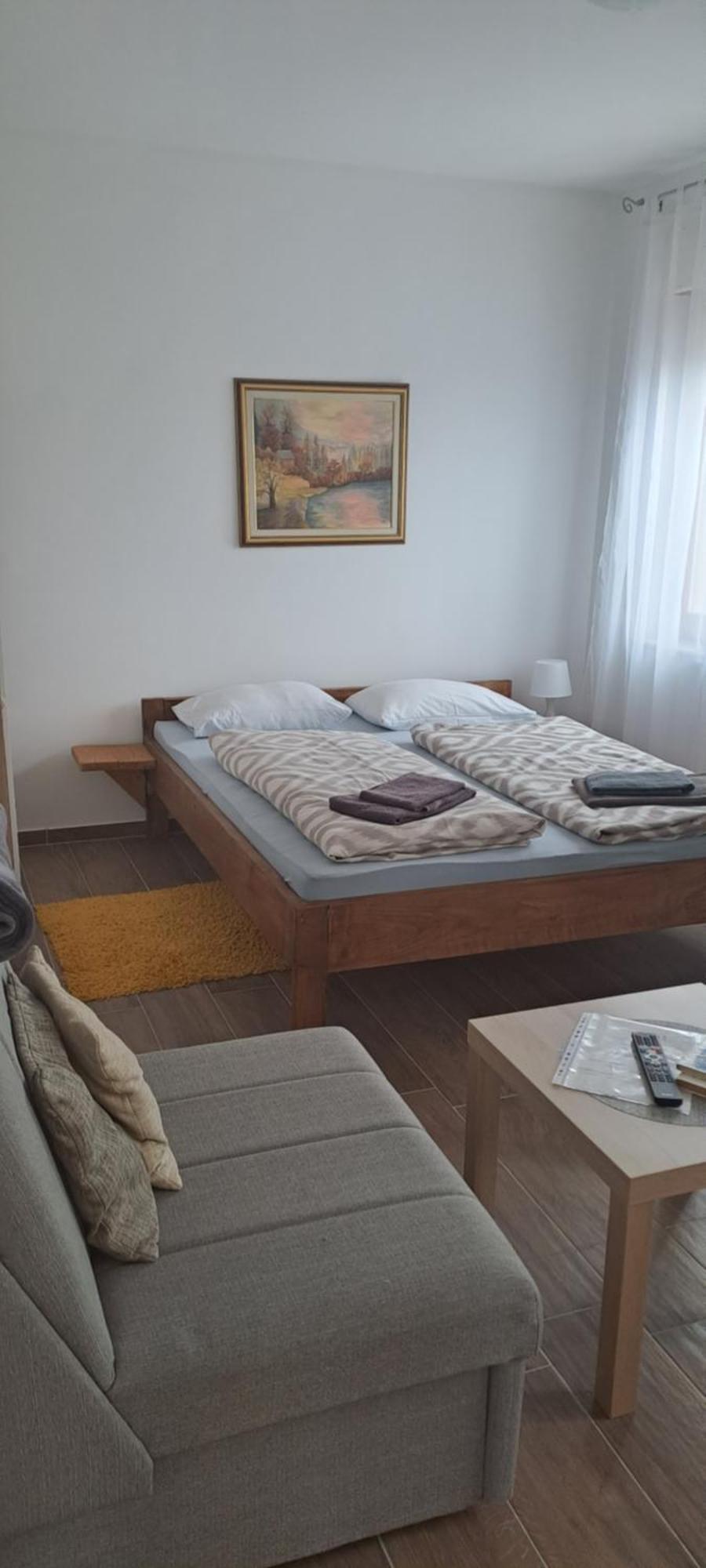 Sara1 Apartman Bród Kültér fotó